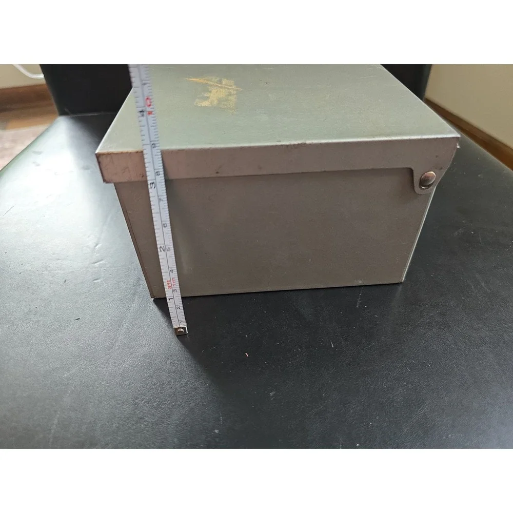 Vintage Merriam No. 8 Guardsman Metal Storage Box Rectangular Gray - No Key